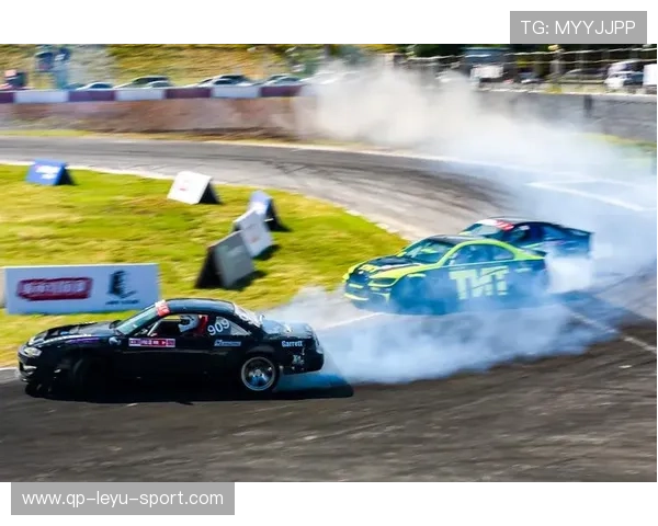 _城市漂移赛：汽车与城市的速度狂欢_，城市飘移赛车